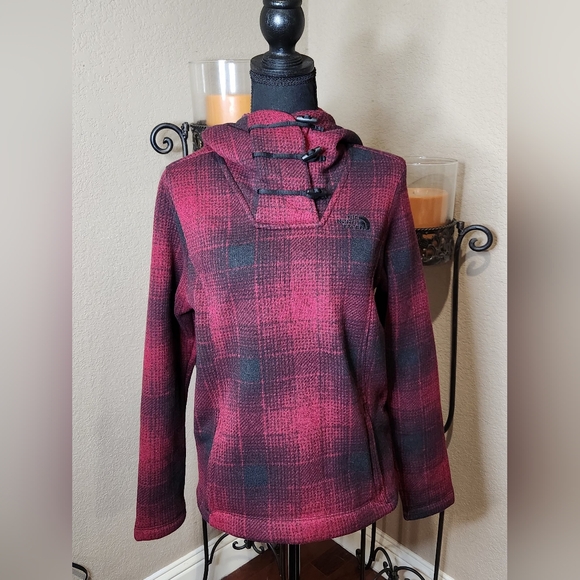 The North Face Tops - The NorthFace Crescent Red and Black Plaid Hoodie With Toggle Buttons. Size S